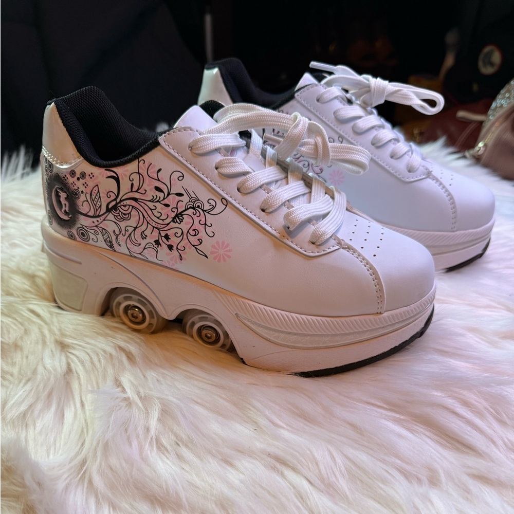 Double-Row Deform Wheel Automatic Walking Shoes Invisible Deformation Skate Sz 5